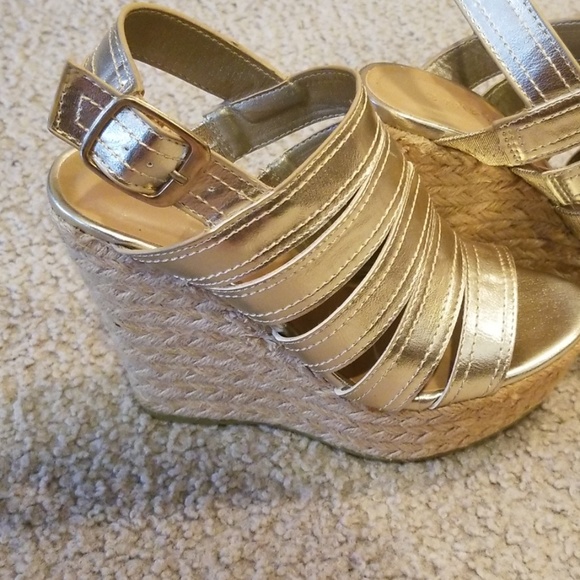 Platform wedge sandals - Picture 1 of 7